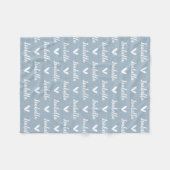 Dusty Blue Gepersonaliseerde Naam Deken met Harten (Voorkant (Horizontaal))