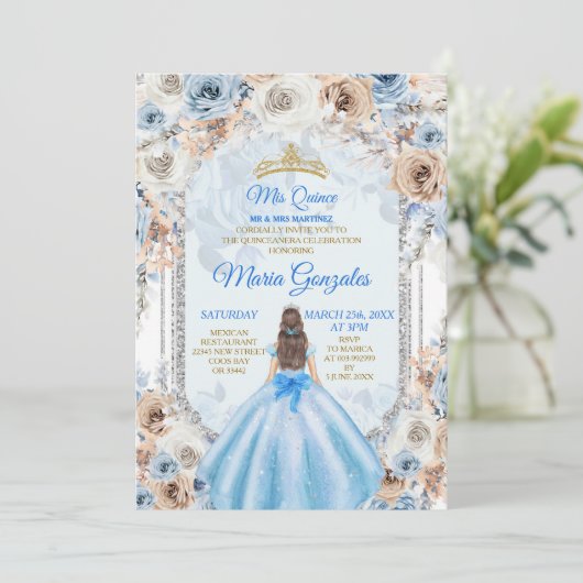 Dusty Blue & Gold Floral Mis XV Anos Uitnodiging (Staand voorkant)