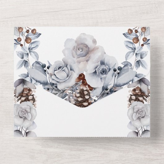 Dusty blue gray winterse roos dennenappelbruiloft all in one uitnodiging (Achterkant)