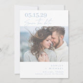 Dusty Blue Hand Lettered Typografie Save The Date (Voorkant)