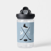 Dusty Blue Ice Hockey Classic Verdrietig Monogram Waterfles (Voorkant)