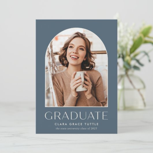 Dusty Blue | Klassieke Arch Photo Afstuderen Annou Aankondiging (Staand voorkant)