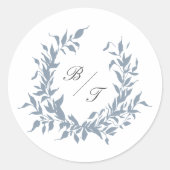 Dusty Blue Leafy Crest Monogram Bruiloft Logo Ronde Sticker (Voorkant)