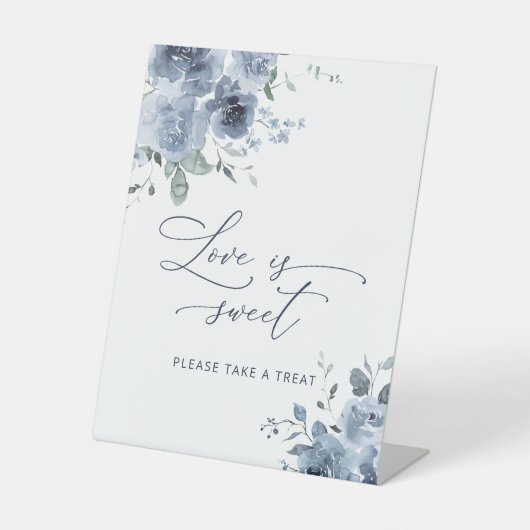 Dusty Blue Love is Sweet, neem een Treat Favor. Reclamebord Met Voetstuk (Voorkant)