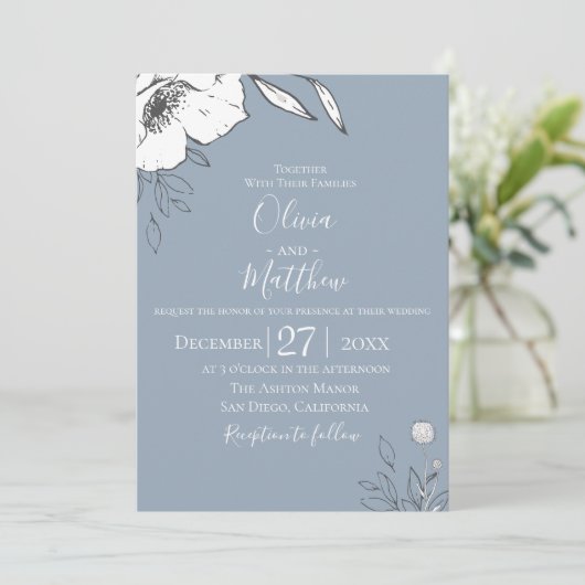 Dusty Blue Meadow Bloemen Bruiloft Uitnodiging (Staand voorkant)