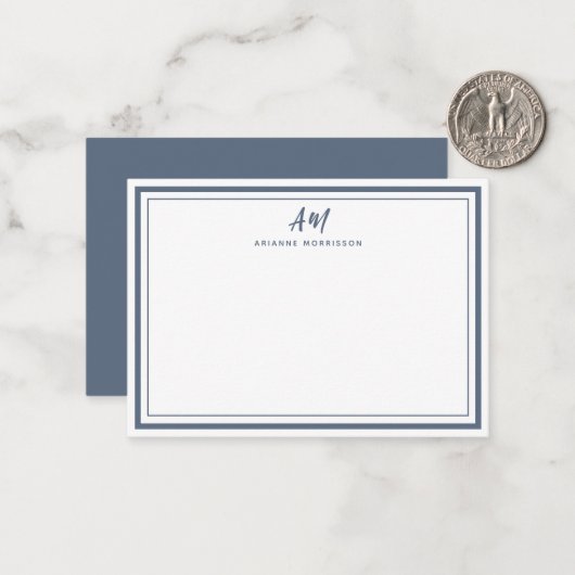 Dusty Blue Minimalist Monogram Thin & Thick Border Notitiekaartje (Voorkant / Achterkant in situ)