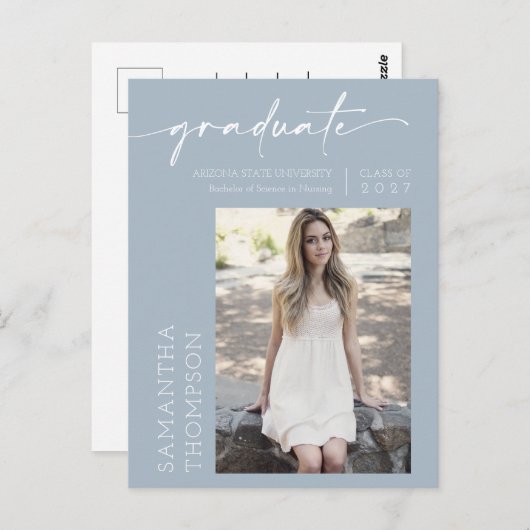 Dusty Blue-minimalistisch script dat ze heeft gema Briefkaart (Voorkant / Achterkant)