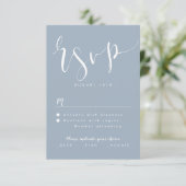 Dusty Blue Modern Eenvoudig Script bruiloft RSVP (Staand voorkant)