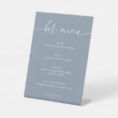Dusty Blue Modern Elegant Wedding Bar Menu Reclamebord Met Voetstuk (Voorkant)