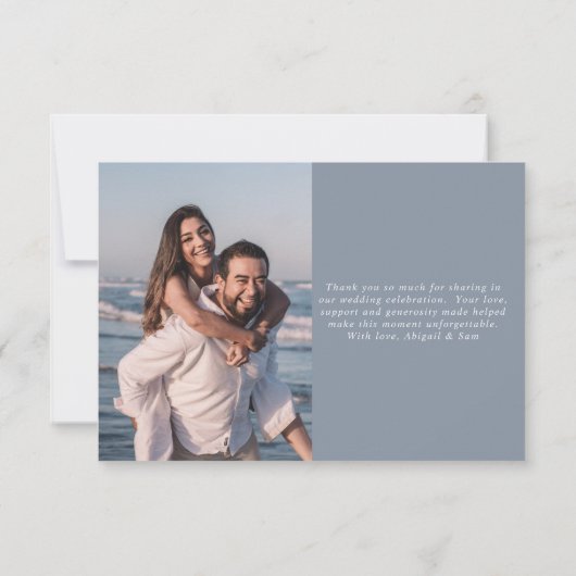 Dusty Blue Modern Floral Foto Weddenschap Bedankkaart (Achterkant)