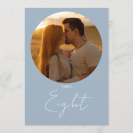 Dusty Blue Modern Minimalistisch Script Tafelnumme Kaart