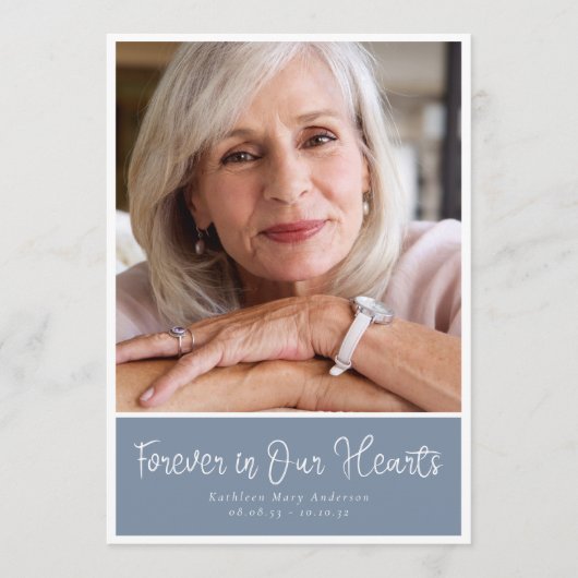 Dusty Blue Modern Photo Order of Service Funeral Programmakaart (Voorkant)