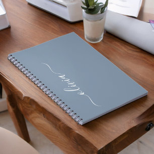 Dusty Blue Modern Script Elegant Monogram Naam Notitieboek