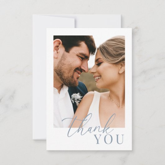 Dusty Blue Moderne Elegante Trouwfoto Dank u Bedankkaart (Voorkant)