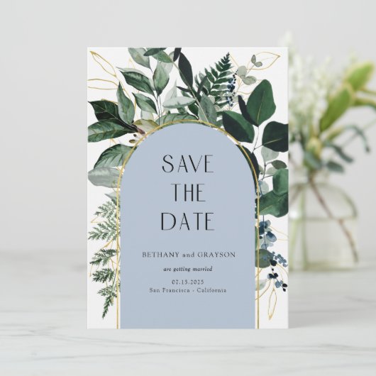 Dusty Blue, moderne groen botanische bladeren QR-c Save The Date (Staand voorkant)