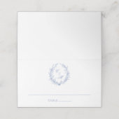 Dusty Blue Monogram Botanische Krans Trouwen Plaatskaartje (Buitenkant ongevouwen)