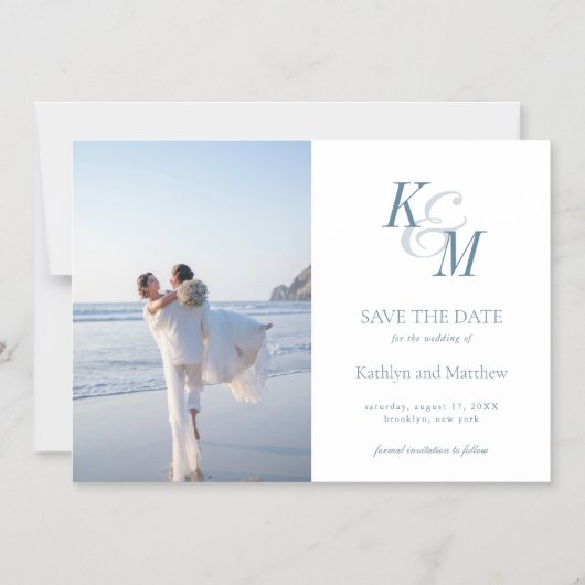 Dusty Blue Monogram Elegant Classic Save the Date Magnetische Uitnodiging (Voorkant)