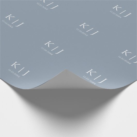 Dusty Blue Monogram Initial Minimal Trendy Wedding Cadeaupapier (Hoek)