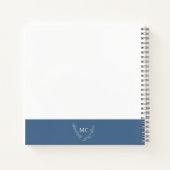 Dusty Blue Monogram Krans Business Notitieboek (Achterkant)