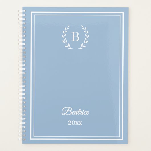 Dusty blue Monogram Personalized Quiet Luxury Planner (Voorkant)