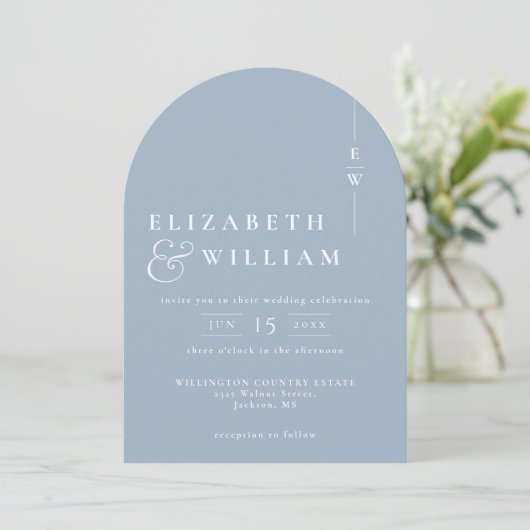 Dusty Blue Monogram QR Code Foto Wedding Arch Kaart (Staand voorkant)