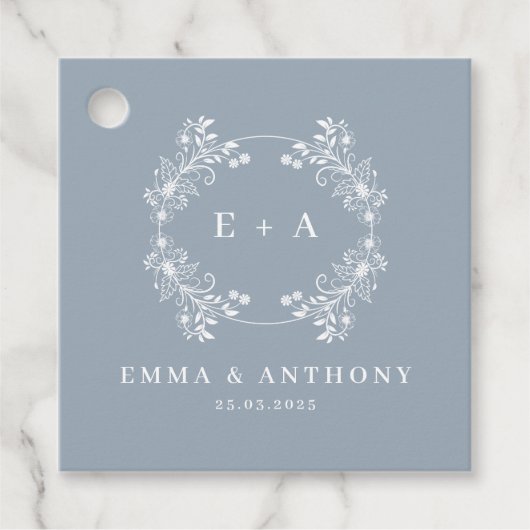 Dusty Blue Monogram Wedding Bedankjes Labels (Voorkant)