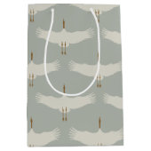 Dusty Blue Neutral Birds Cranes Art Deco Patroon Medium Cadeauzakje (Voorkant)