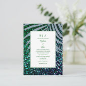 Dusty Blue Palm Leaves Green Glitter Wedding Uitnodiging Briefkaart (Staand voorkant)