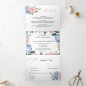 Dusty Blue Pastel Pink hydrangeas Wedding Tri Fold Drieluik Aankondiging (Binnen)