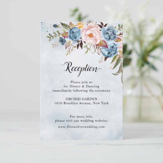 Dusty Blue Peach Blush Botanical Floral Wedding Informatiekaartje (Staand voorkant)