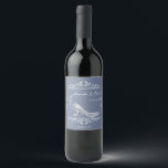 Dusty Blue Peacock Flourish Wedwine Label Wijn Etiket<br><div class="desc">Pas een uniek wijnetiket aan voor je trouwreceptie met een Dusty Blue Peacock Flourish Wedding Wine Label. Het ontwerp van het Wijnlabel is voorzien van een elegante pauw, aangepast aan de bloei. Pas de bruidegom en de bruidnamen aan samen met de trouwdatum. Extra trouwbenodigdheden zijn ook beschikbaar bij dit ontwerp....</div>