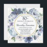 Dusty Blue Peony Floral 80th Birthday Party Kaart<br><div class="desc">Eer een speciale vrouw met deze  stofblauwe pony floral die licht stoffig is met gouden enkels.</div>