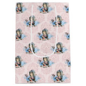 Dusty Blue & Pink Alice in Wonderland Baby shower Medium Cadeauzakje (Achterkant)