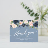 Dusty Blue Pink Floral Bruiloft Bedankt Briefkaart (Staand voorkant)