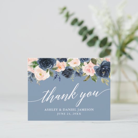 Dusty Blue Pink Floral Bruiloft Bedankt Briefkaart (Staand voorkant)