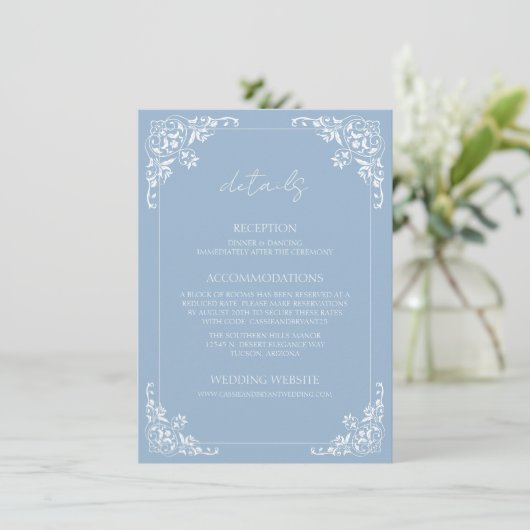 Dusty Blue QR Code Wedding Details Enclosure Kaart (Staand voorkant)