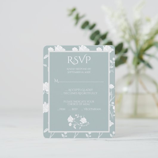 Dusty Blue Roos Wedding RSVP Kaart (Staand voorkant)