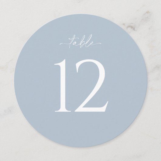 Dusty Blue Round Wedding Table Number Kaart (Voorkant)