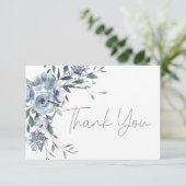 Dusty Blue Rozen Bloemen Script Bruiloft Bedankkaart (Staand voorkant)