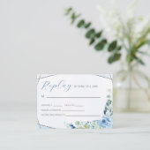 Dusty Blue Rozen RSVP Informatiekaartje (Staand voorkant)