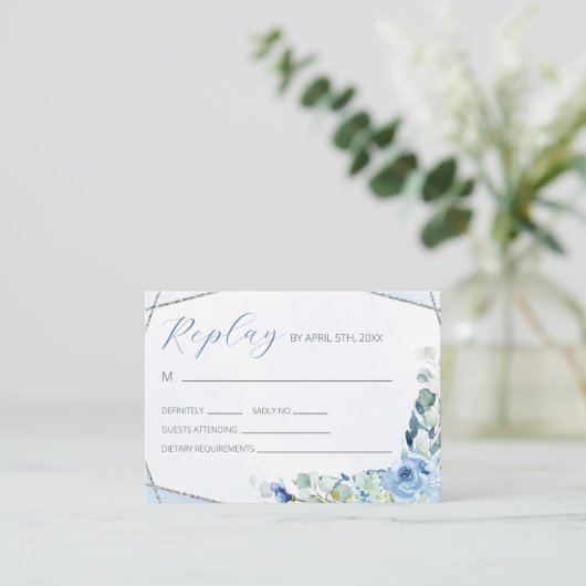 Dusty Blue Rozen RSVP Informatiekaartje (Staand voorkant)