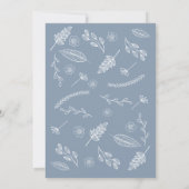 Dusty Blue Rustic handgetekende Floral Script Wedd Kaart (Achterkant)
