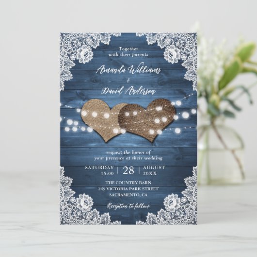 Dusty Blue Rustic Wood Burlap Lights Wedding Kaart (Staand voorkant)