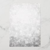 Dusty Blue Silver Winter Snowflake Quinceanera Folie Uitnodiging (Achterkant)