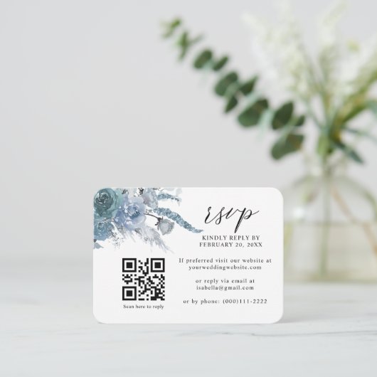 Dusty Blue Slate Boho Floral QR Code Weddenschap R Informatiekaartje (Staand voorkant)