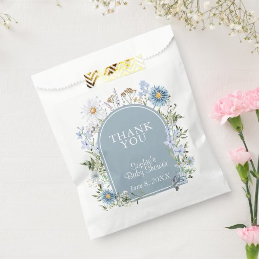 Dusty Blue Tea Party Baby in Bloom Baby shower Bedankzakje (Gezegeld)