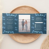 Dusty Blue Waterverf Bloemen Alles in een bruiloft Drieluik Uitnodiging