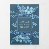 Dusty Blue Waterverf Bloemen Alles in een bruiloft Drieluik Uitnodiging (Cover)