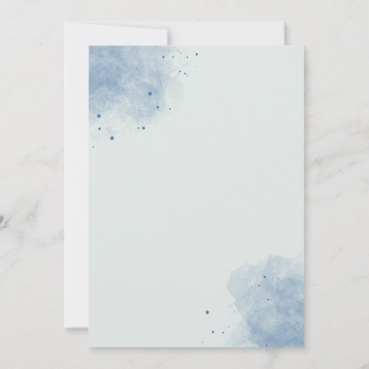 Dusty Blue Waterverf Leaf Wedding Invitation Kaart (Achterkant)