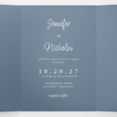 Dusty Blue Wedding RSVP Details QR Code Foto Drieluik Uitnodiging (Binnenkant midden)